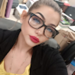 Meet your Posher, Lorena